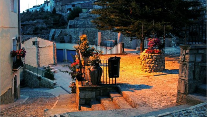 Plaza de las Cruces Plaza de las Cruces